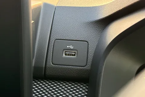 NU74RPZ Dacia Jogger 1.6 HEV Expression 5dr Auto Thumbnail #48