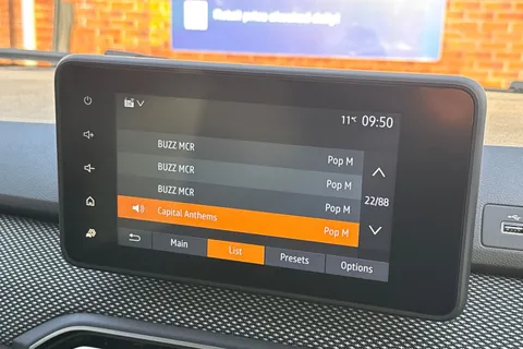 NU74RPZ Dacia Jogger 1.6 HEV Expression 5dr Auto Thumbnail #49