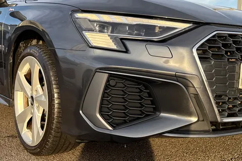 BP70JSV Audi A3 S line 40 TFSI e  204 PS S tronic Thumbnail #10