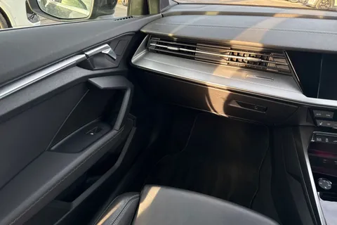 BP70JSV Audi A3 S line 40 TFSI e  204 PS S tronic Thumbnail #21