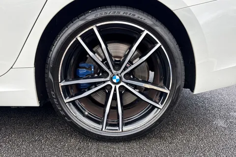 BP70OJO BMW 3 Series 2.0 330e 12kWh M Sport Auto Euro 6 (s/s) 4dr Thumbnail #23