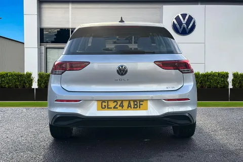 GL24ABF Volkswagen Golf 1.5 eTSI 150 Life 5dr DSG Thumbnail #5