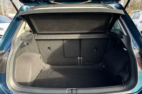 DE72VTJ Volkswagen Tiguan 1.5 TSI 150 Life 5dr DSG Thumbnail #8