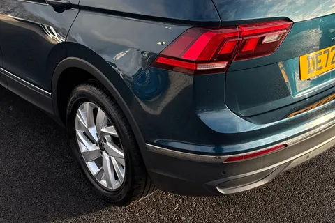 DE72VTJ Volkswagen Tiguan 1.5 TSI 150 Life 5dr DSG Thumbnail #9