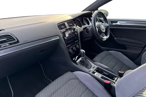 DU18DXO Volkswagen Golf 1.5 TSI EVO 150 R-Line 5dr DSG | ACC | LED Headlights Thumbnail #15