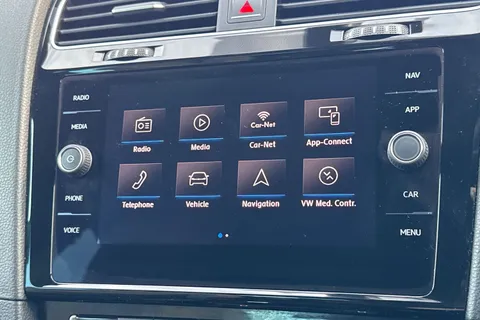 DU18DXO Volkswagen Golf 1.5 TSI EVO 150 R-Line 5dr DSG | ACC | LED Headlights Thumbnail #17