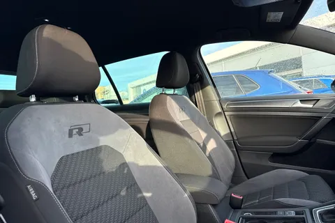 DU18DXO Volkswagen Golf 1.5 TSI EVO 150 R-Line 5dr DSG | ACC | LED Headlights Thumbnail #24