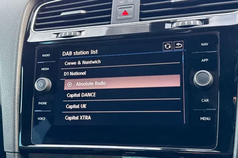 DU18DXO Volkswagen Golf 1.5 TSI EVO 150 R-Line 5dr DSG | ACC | LED Headlights Thumbnail #27