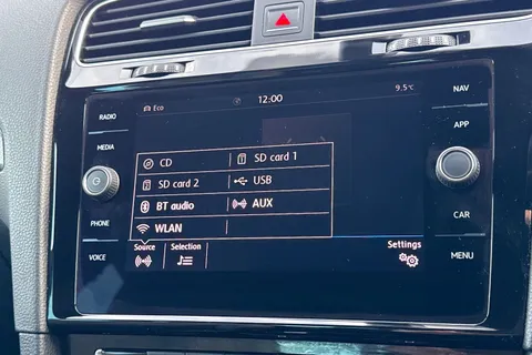 DU18DXO Volkswagen Golf 1.5 TSI EVO 150 R-Line 5dr DSG | ACC | LED Headlights Thumbnail #28