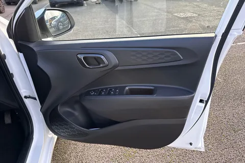 WL24AKG Hyundai I10 1.2 Premium Euro 6 (s/s) 5dr Thumbnail #22