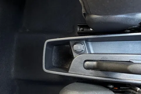 WL24AKG Hyundai I10 1.2 Premium Euro 6 (s/s) 5dr Thumbnail #56