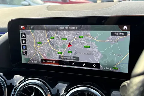 WV72ZGF Mercedes-Benz Gla 1.3 GLA250e 15.6kWh AMG Line (Executive) 8G-DCT Euro 6 (s/s) 5dr Thumbnail #11