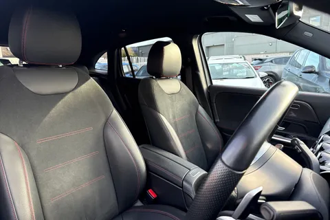 WV72ZGF Mercedes-Benz Gla 1.3 GLA250e 15.6kWh AMG Line (Executive) 8G-DCT Euro 6 (s/s) 5dr Thumbnail #20