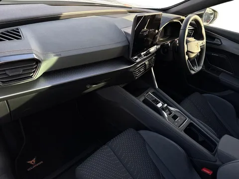 DE25VOT CUPRA Formentor 2.0 TSI 333 VZ3 5dr DSG 4Drive **Panoramic sunroof** Thumbnail #9