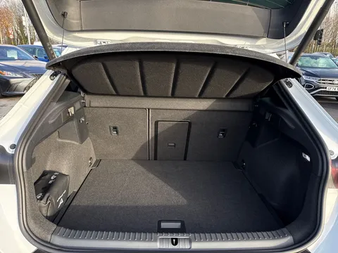 DE25VOT CUPRA Formentor 2.0 TSI 333 VZ3 5dr DSG 4Drive **Panoramic sunroof** Thumbnail #10