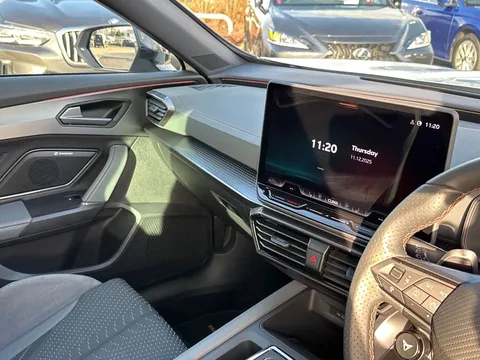 DE25VOT CUPRA Formentor 2.0 TSI 333 VZ3 5dr DSG 4Drive **Panoramic sunroof** Thumbnail #15