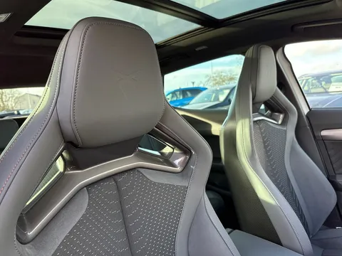 DE25VOT CUPRA Formentor 2.0 TSI 333 VZ3 5dr DSG 4Drive **Panoramic sunroof** Thumbnail #21