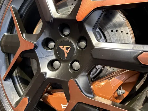 DE25VOT CUPRA Formentor 2.0 TSI 333 VZ3 5dr DSG 4Drive **Panoramic sunroof** Thumbnail #26