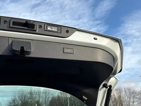 DE25VOT CUPRA Formentor 2.0 TSI 333 VZ3 5dr DSG 4Drive **Panoramic sunroof** Thumbnail #30