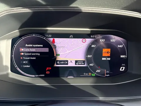 DE25VOT CUPRA Formentor 2.0 TSI 333 VZ3 5dr DSG 4Drive **Panoramic sunroof** Thumbnail #35