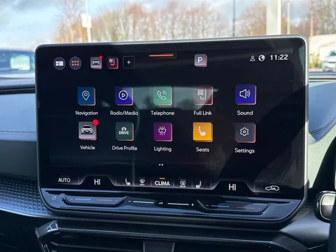 DE25VOT CUPRA Formentor 2.0 TSI 333 VZ3 5dr DSG 4Drive **Panoramic sunroof** Thumbnail #36