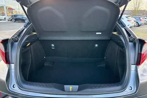 LV72TLK Toyota C-Hr 1.8 VVT-h Icon CVT Euro 6 (s/s) 5dr Thumbnail #7