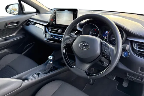 LV72TLK Toyota C-Hr 1.8 VVT-h Icon CVT Euro 6 (s/s) 5dr Thumbnail #14