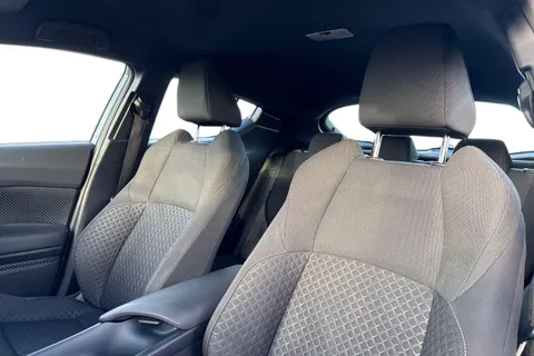 LV72TLK Toyota C-Hr 1.8 VVT-h Icon CVT Euro 6 (s/s) 5dr Thumbnail #16