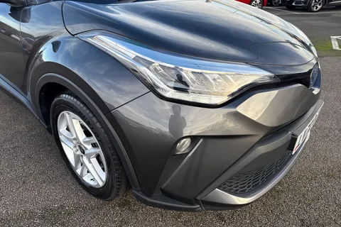 LV72TLK Toyota C-Hr 1.8 VVT-h Icon CVT Euro 6 (s/s) 5dr Thumbnail #25