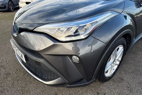 LV72TLK Toyota C-Hr 1.8 VVT-h Icon CVT Euro 6 (s/s) 5dr Thumbnail #26