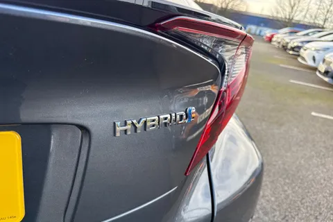 LV72TLK Toyota C-Hr 1.8 VVT-h Icon CVT Euro 6 (s/s) 5dr Thumbnail #34