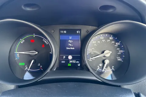 LV72TLK Toyota C-Hr 1.8 VVT-h Icon CVT Euro 6 (s/s) 5dr Thumbnail #38