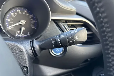 LV72TLK Toyota C-Hr 1.8 VVT-h Icon CVT Euro 6 (s/s) 5dr Thumbnail #43