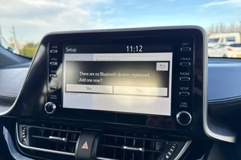 LV72TLK Toyota C-Hr 1.8 VVT-h Icon CVT Euro 6 (s/s) 5dr Thumbnail #48