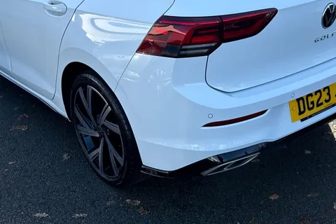 DG23JZJ Volkswagen Golf 1.5 TSI R-Line 5dr | App Connect | ACC Thumbnail #8