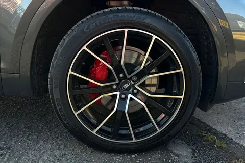 BL70MWO Audi Q5 2.0 TDI 40 S line S Tronic quattro Euro 6 (s/s) 5dr Thumbnail #13