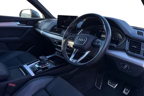 BL70MWO Audi Q5 2.0 TDI 40 S line S Tronic quattro Euro 6 (s/s) 5dr Thumbnail #14