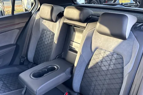 DG23JZJ Volkswagen Golf 1.5 TSI R-Line 5dr | App Connect | ACC Thumbnail #19