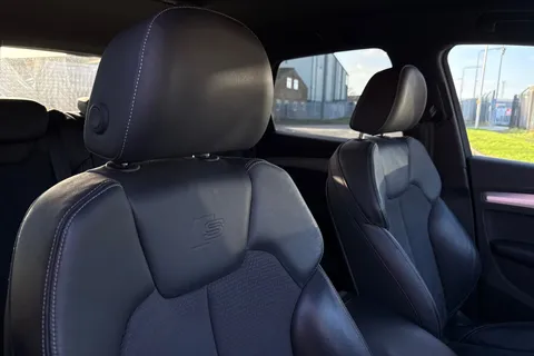 BL70MWO Audi Q5 2.0 TDI 40 S line S Tronic quattro Euro 6 (s/s) 5dr Thumbnail #24