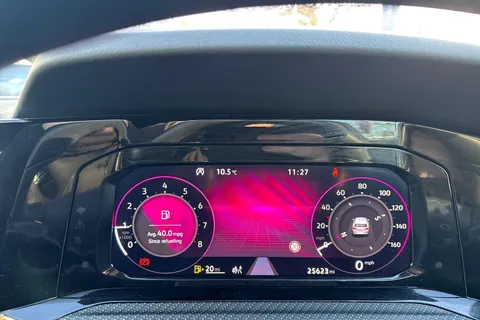 DG23JZJ Volkswagen Golf 1.5 TSI R-Line 5dr | App Connect | ACC Thumbnail #25