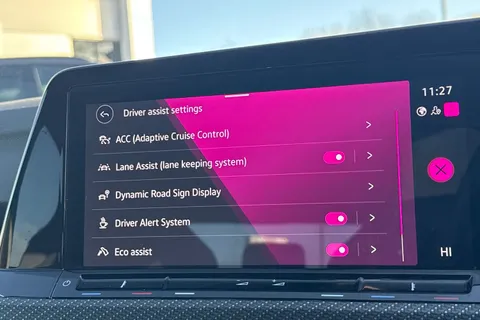 DG23JZJ Volkswagen Golf 1.5 TSI R-Line 5dr | App Connect | ACC Thumbnail #31