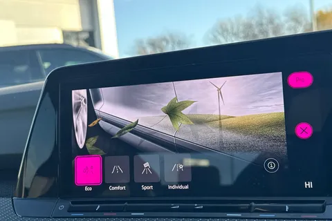 DG23JZJ Volkswagen Golf 1.5 TSI R-Line 5dr | App Connect | ACC Thumbnail #33