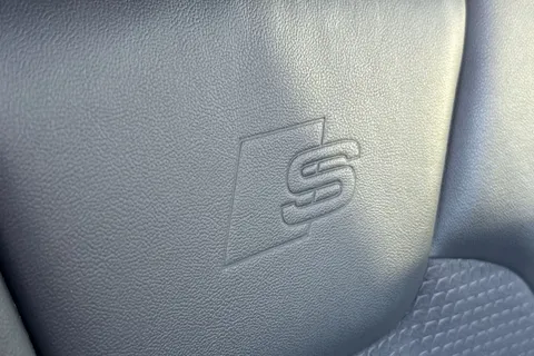 BL70MWO Audi Q5 2.0 TDI 40 S line S Tronic quattro Euro 6 (s/s) 5dr Thumbnail #34