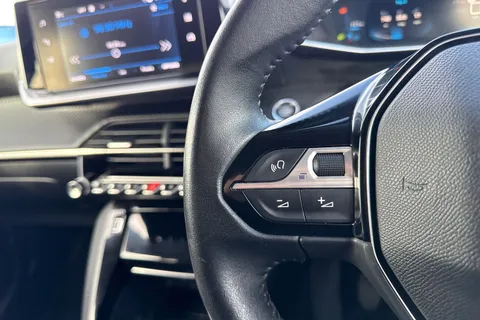 KW21FVV PEUGEOT 208 1.2 PureTech Allure Premium Euro 6 (s/s) 5dr Thumbnail #38