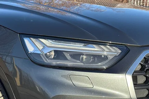 BL70MWO Audi Q5 2.0 TDI 40 S line S Tronic quattro Euro 6 (s/s) 5dr Thumbnail #42