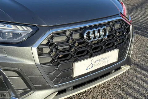 BL70MWO Audi Q5 2.0 TDI 40 S line S Tronic quattro Euro 6 (s/s) 5dr Thumbnail #43