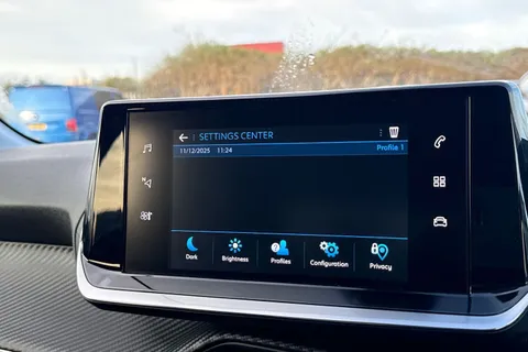 KW21FVV PEUGEOT 208 1.2 PureTech Allure Premium Euro 6 (s/s) 5dr Thumbnail #53