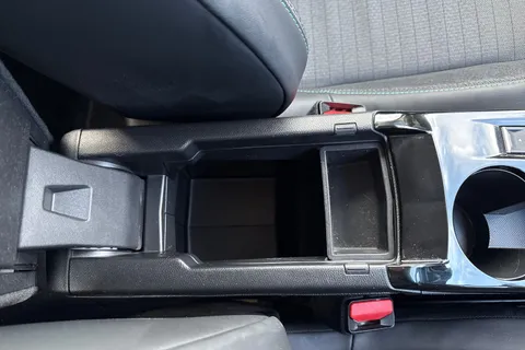 KW21FVV PEUGEOT 208 1.2 PureTech Allure Premium Euro 6 (s/s) 5dr Thumbnail #60