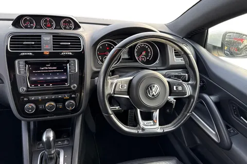 NA17ENH Volkswagen Scirocco 2.0 TDi BlueMotion Tech R-Line 3dr DSG | Heated Seats | Leather Trim Thumbnail #18