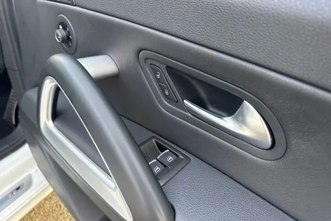 NA17ENH Volkswagen Scirocco 2.0 TDi BlueMotion Tech R-Line 3dr DSG | Heated Seats | Leather Trim Thumbnail #21